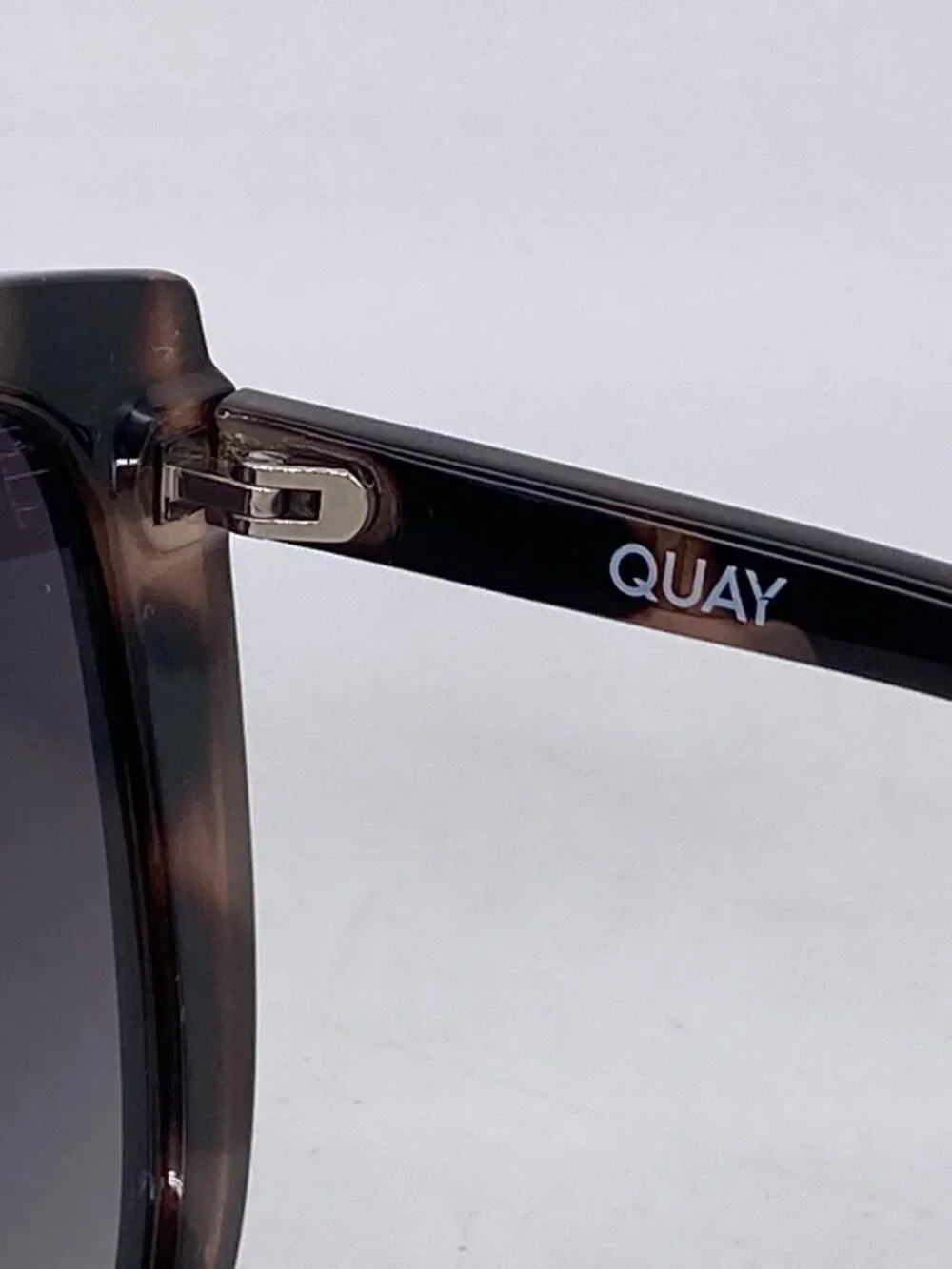 Quay Australia Ever After 125 Sunglasses 146mm Brown Tortoise Frame Cat 3 Lenses